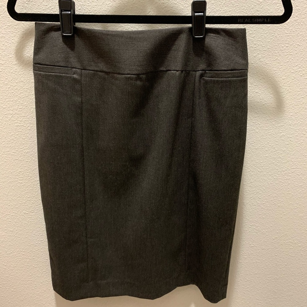 Halogen Brown Pencil Skirt. Size 2.